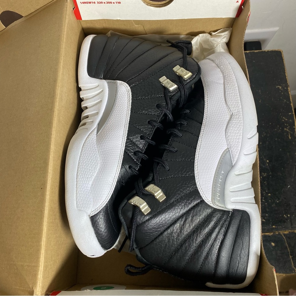 Nike Air Jordan 12 Retro Playoffs  Size 7Y - Picture 9 of 9